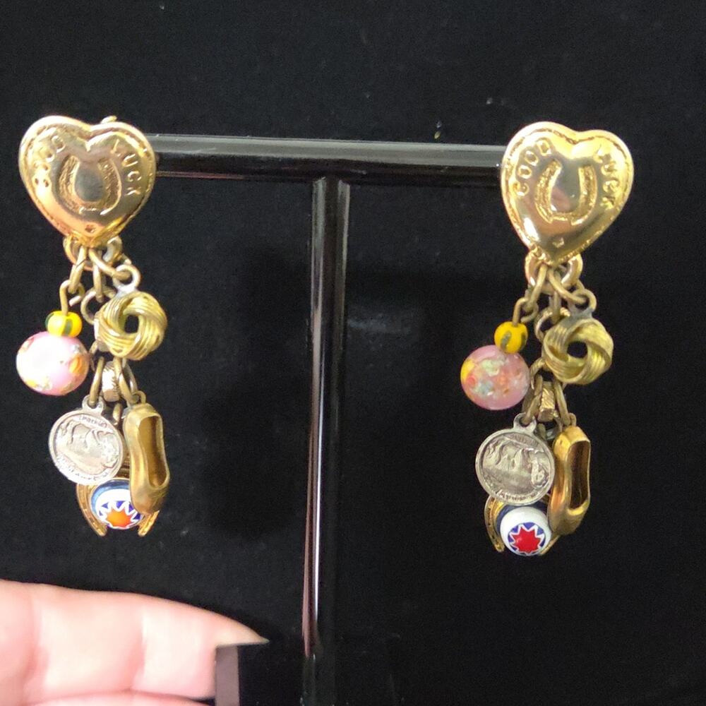 Robert Rose‎ Vintage Charm Dangle Post Earrings Gold Tone Heart Shape Slippers